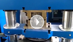 客戶自帶貴州巨龍鋼絲繩，來(lái)辰力集團(tuán)工廠驗(yàn)收鋼絲繩壓套機(jī)